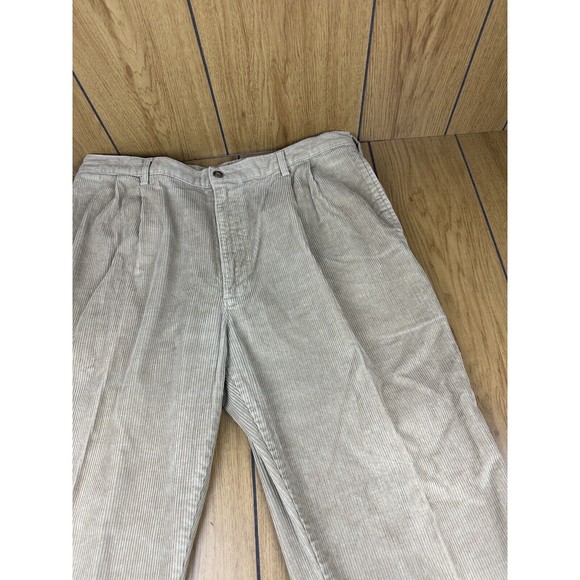 Woolrich Corduroy Pants Mens 36x30 Khaki Pleated Leg Suit Pants Cotton Straight - Picture 3 of 16